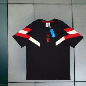 MANCHESTER UNITED X CLASSIC COLLECTION JERSEY