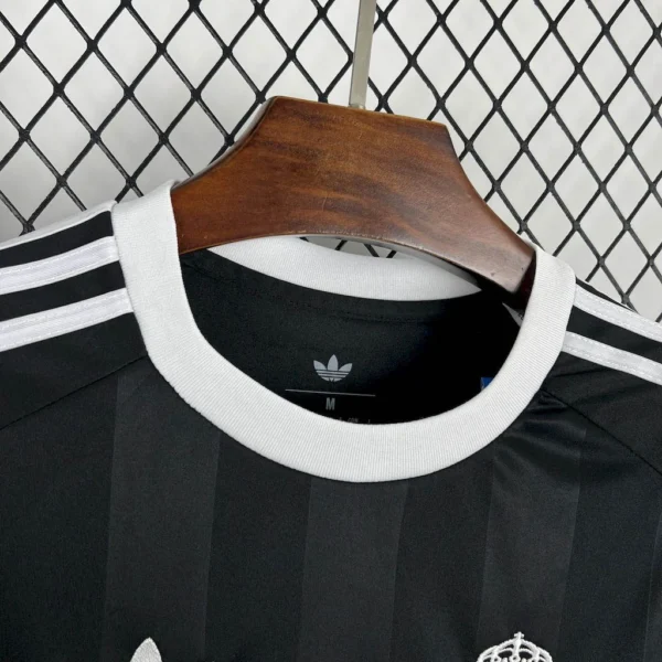 Real Madrid 25/26 Special Edition Football Jersey - Image 4