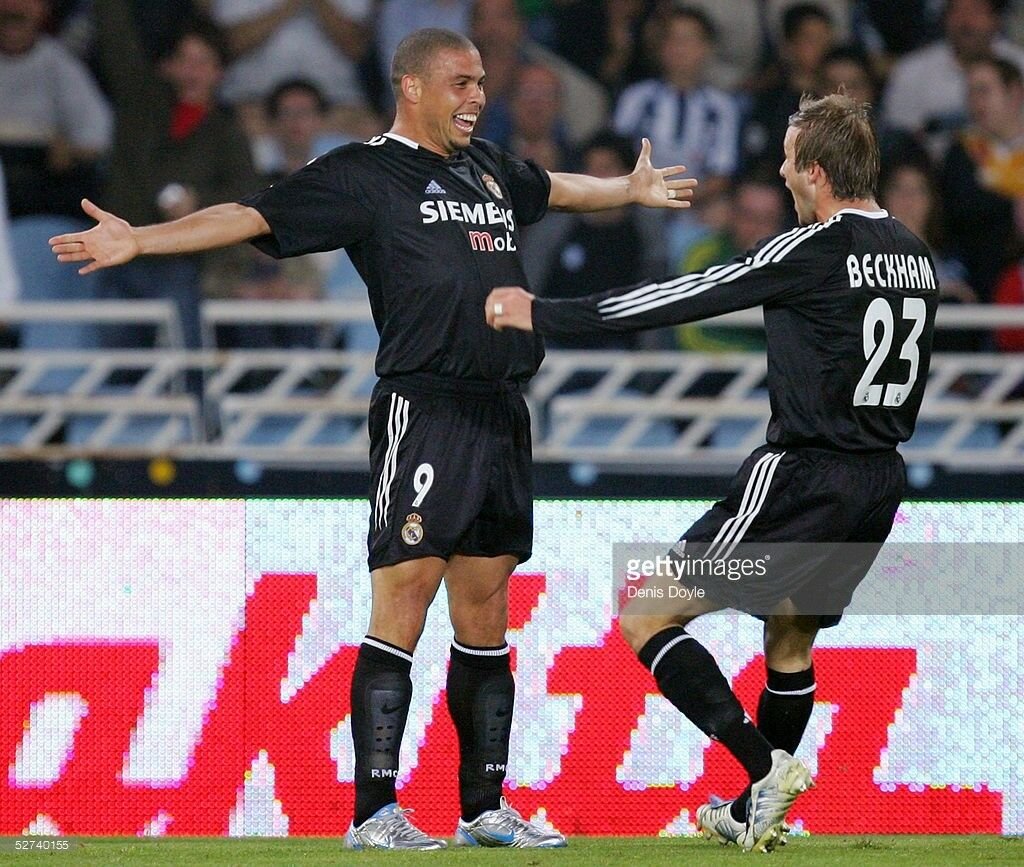 4. Real Madrid Away 2001-02 – All-Black Galáctico Kit