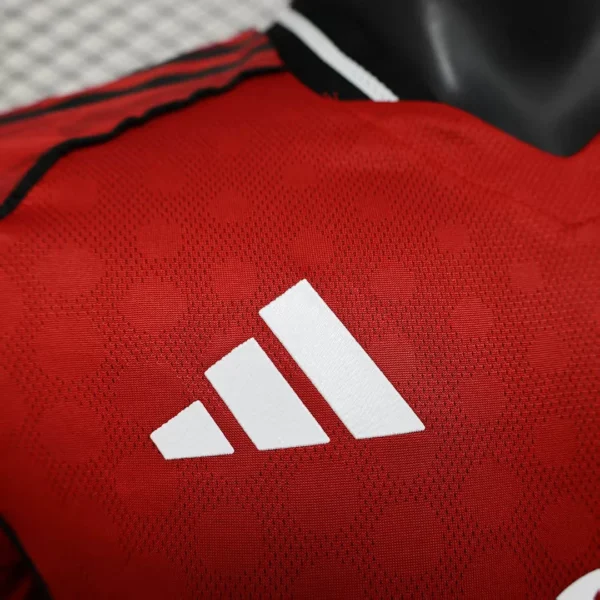 Manchester United Home 25/26 Player Version Football Jersey - Image 5