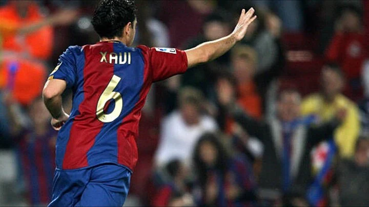 6. Xavi Hernández Barcelona 2006–07 Home Kit